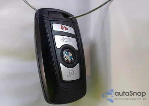 2016 BMW 320I from USA, damaged, VIN WBA8A9C59GK619414